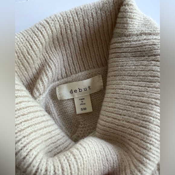 Debut Feminine Fun Natural White Ruffled Cable Knit Sleeveless Sweater Size S/M - Picture 10 of 14